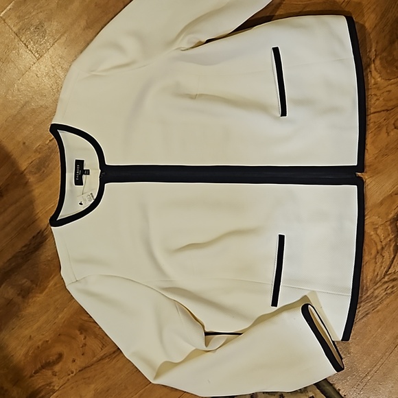NWT Talbots woman cream blazer/jacket size 24W - Picture 1 of 11